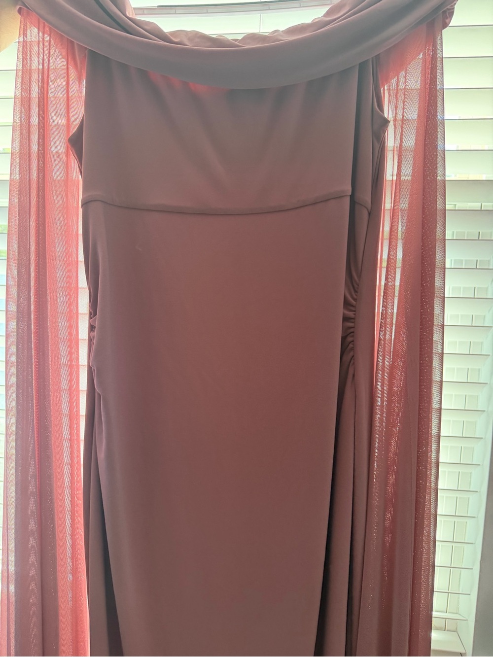 Club L London Pink Maternity Dress - Picture 3 of 6